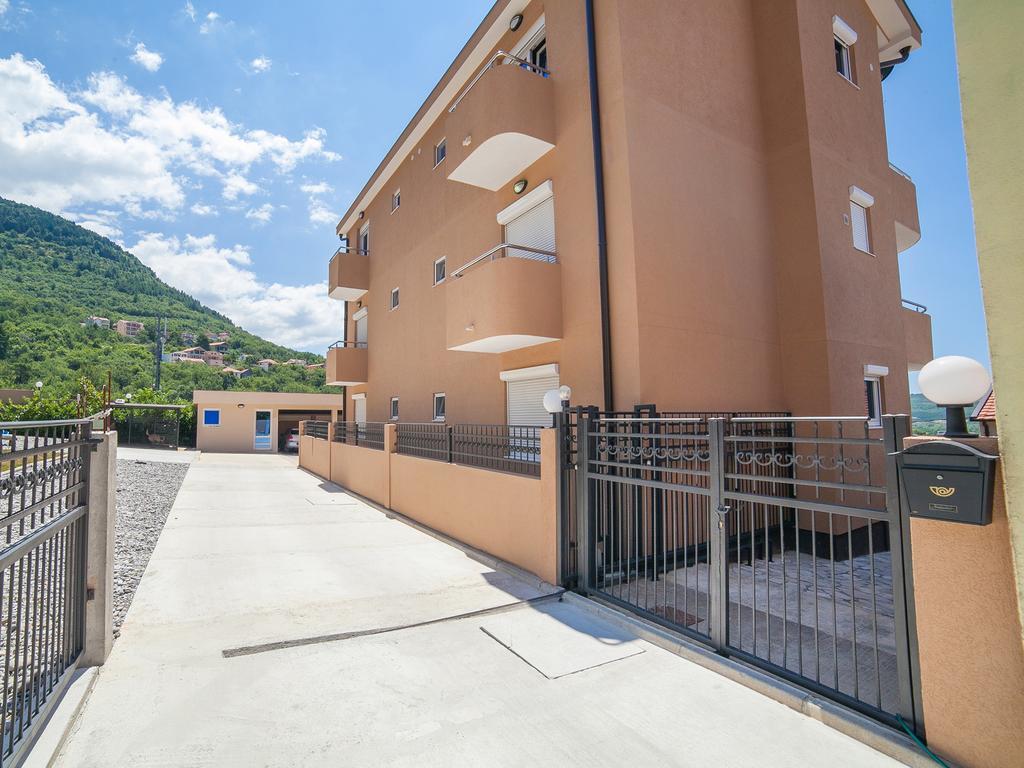 Apartments Urban Wild Kotor Buitenkant foto